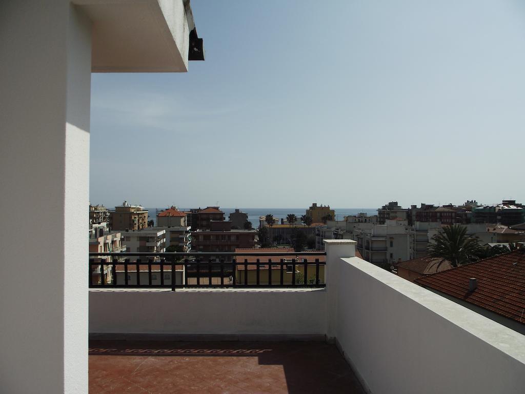 Il Borgo Degli Ulivi Resort Pietra Ligure Exterior foto